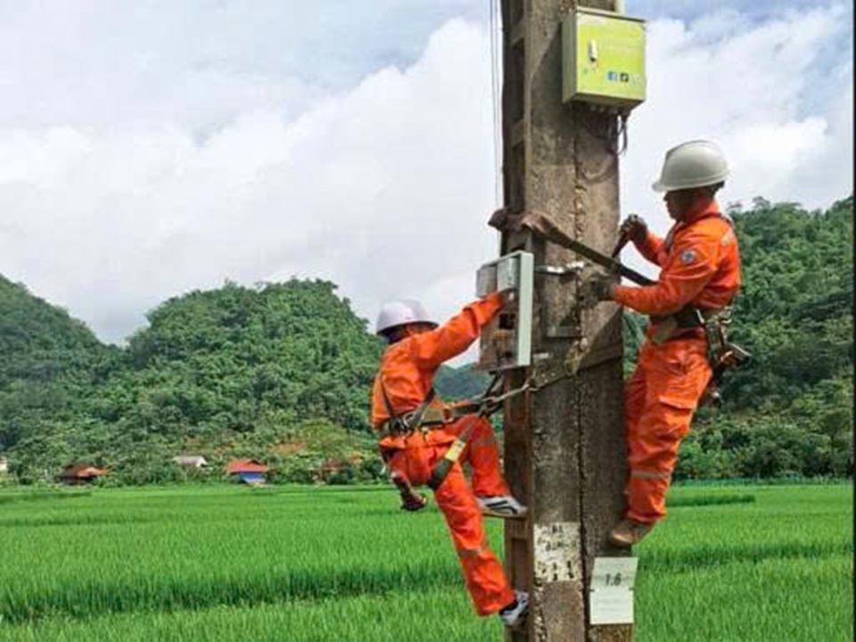 Điện lực Mai Sơn – Yên Châu chuẩn hóa lưới điện, nâng chất lượng phục vụ khách hàng  
