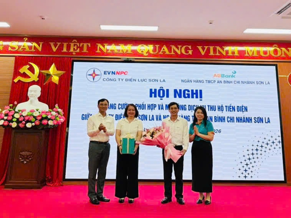 Công ty Điện lực Sơn La và ABBANK tăng cường phối hợp, mở rộng dịch vụ thu hộ tiền điện