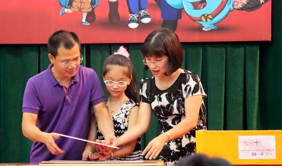 Công đoàn Công ty Điện lực Sơn La tổ chức Ngày hội Gia đình năm 2016