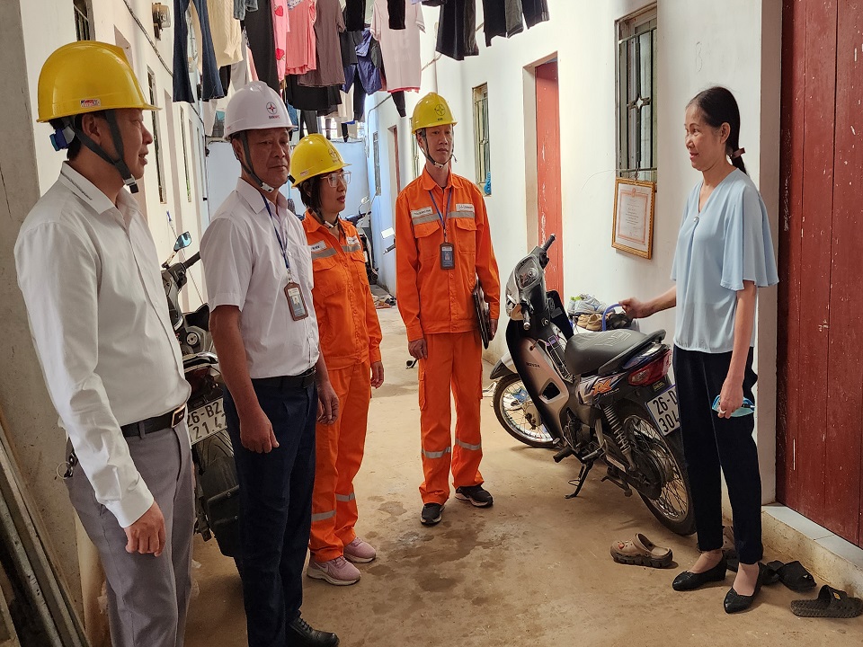 Tăng cường thực hiện kiểm soát giá điện đối với người thuê trọ