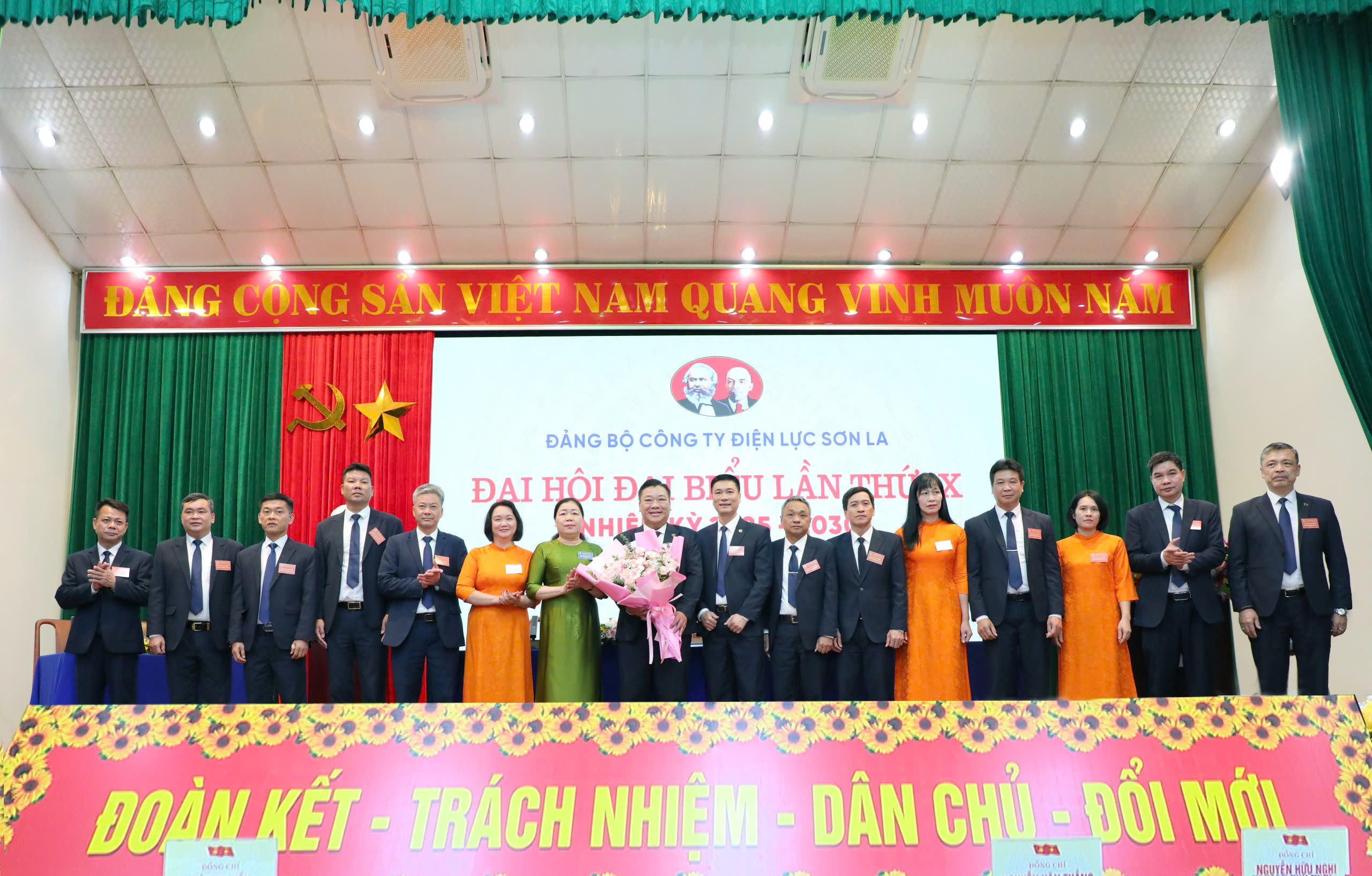 Đại hội đại biểu Đảng bộ Công ty Điện lực Sơn La lần thứ IX, nhiệm kỳ 2025-2030