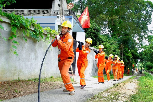 EVNNPC – Dấu ấn đưa điện về nông thôn và tăng trưởng thương phẩm
