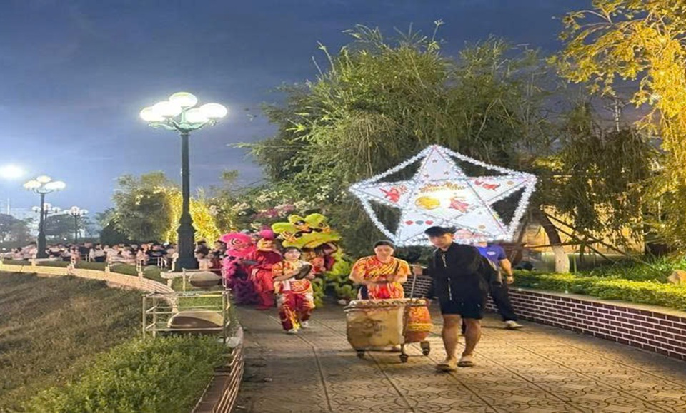 Ấm áp Tết Trung thu – Gắn kết yêu thương 