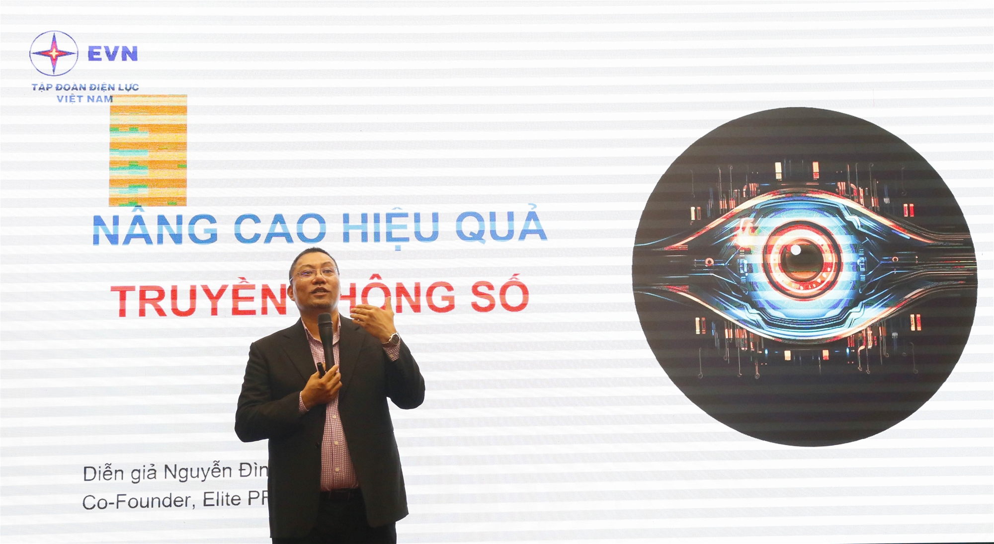 Công đoàn Điện lực Việt Nam tổ chức hội nghị tập huấn công tác tuyên giáo, truyền thông cho 150 cán bộ công đoàn