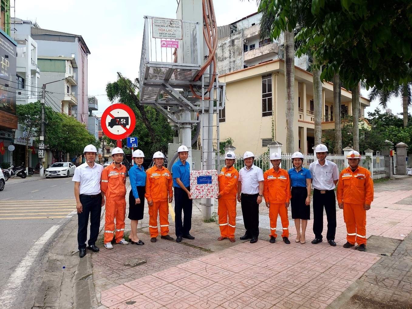 Những hoạt động ý nghĩa của EVNNPC trong Tháng Công nhân 2024