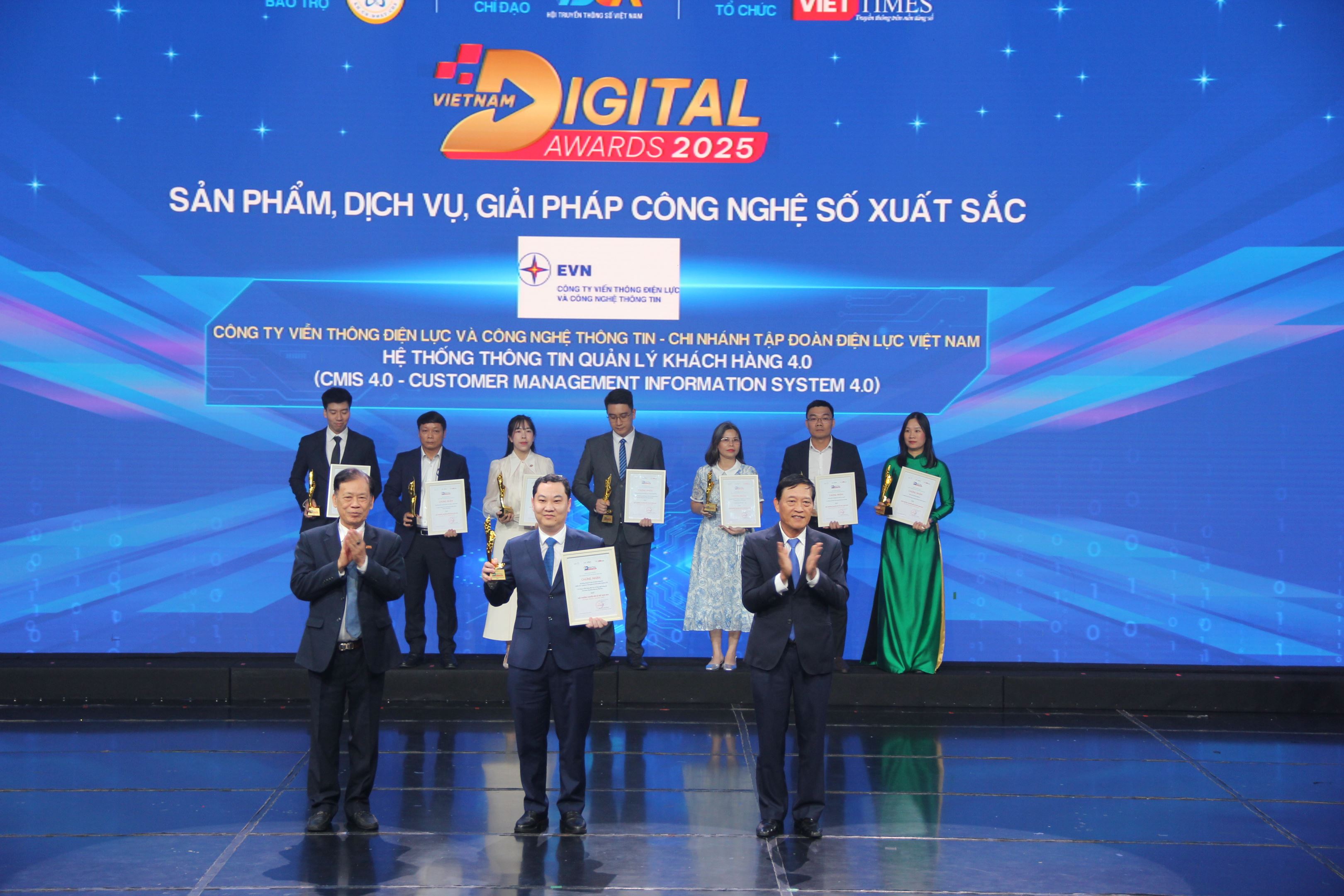 EVNICT nhận Giải thưởng Chuyển đổi số Việt Nam 2025