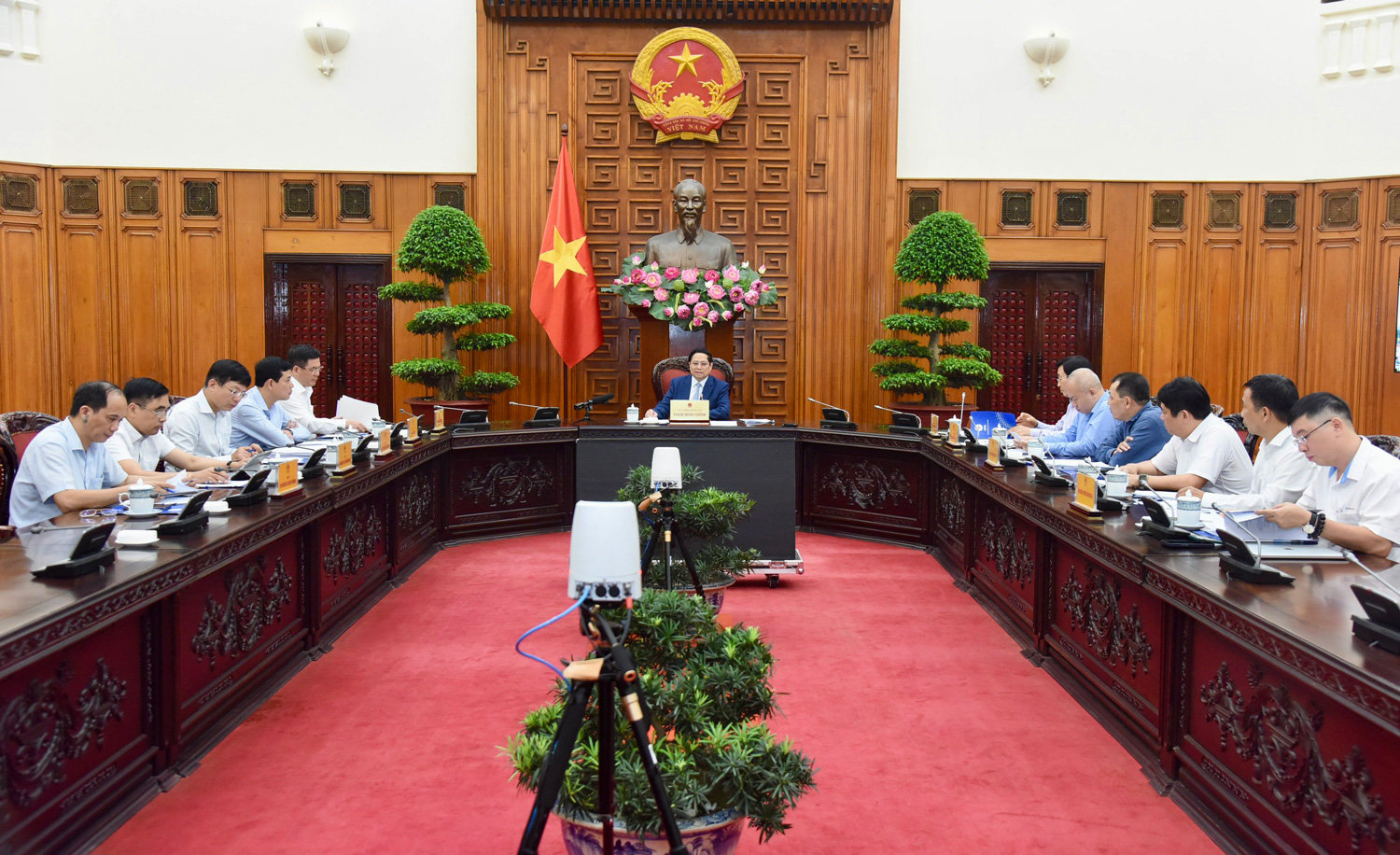 Thủ tướng biểu dương EVN, EVNNPT đã phát huy truyền thống Anh hùng trong triển khai Dự án Đường dây 500kV mạch 3