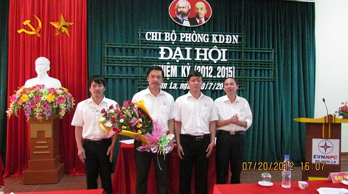 Đại hội chi bộ Phòng KDĐN: “Phát triển SXKD là nhiệm vụ trọng tâm, xây dựng đảng là then chốt” 