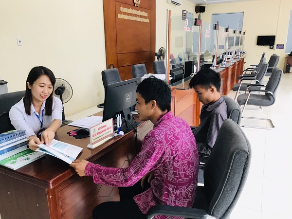 Điện lực Mường La: Xây dựng văn hóa ứng xử với khách hàng