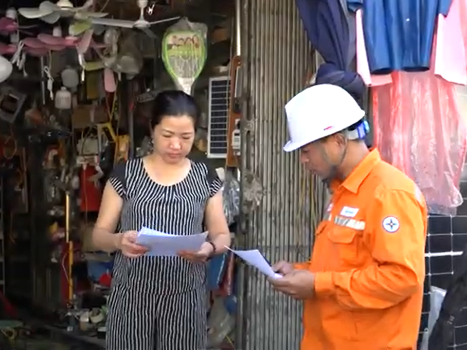 Tin truyền hình Điện lực Mường La: Tuyên truyền sử dụng điện an toàn