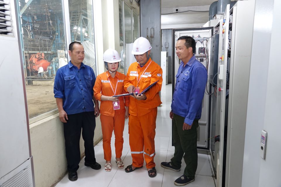 Doanh nghiệp Mai Sơn chung tay tiết kiệm điện