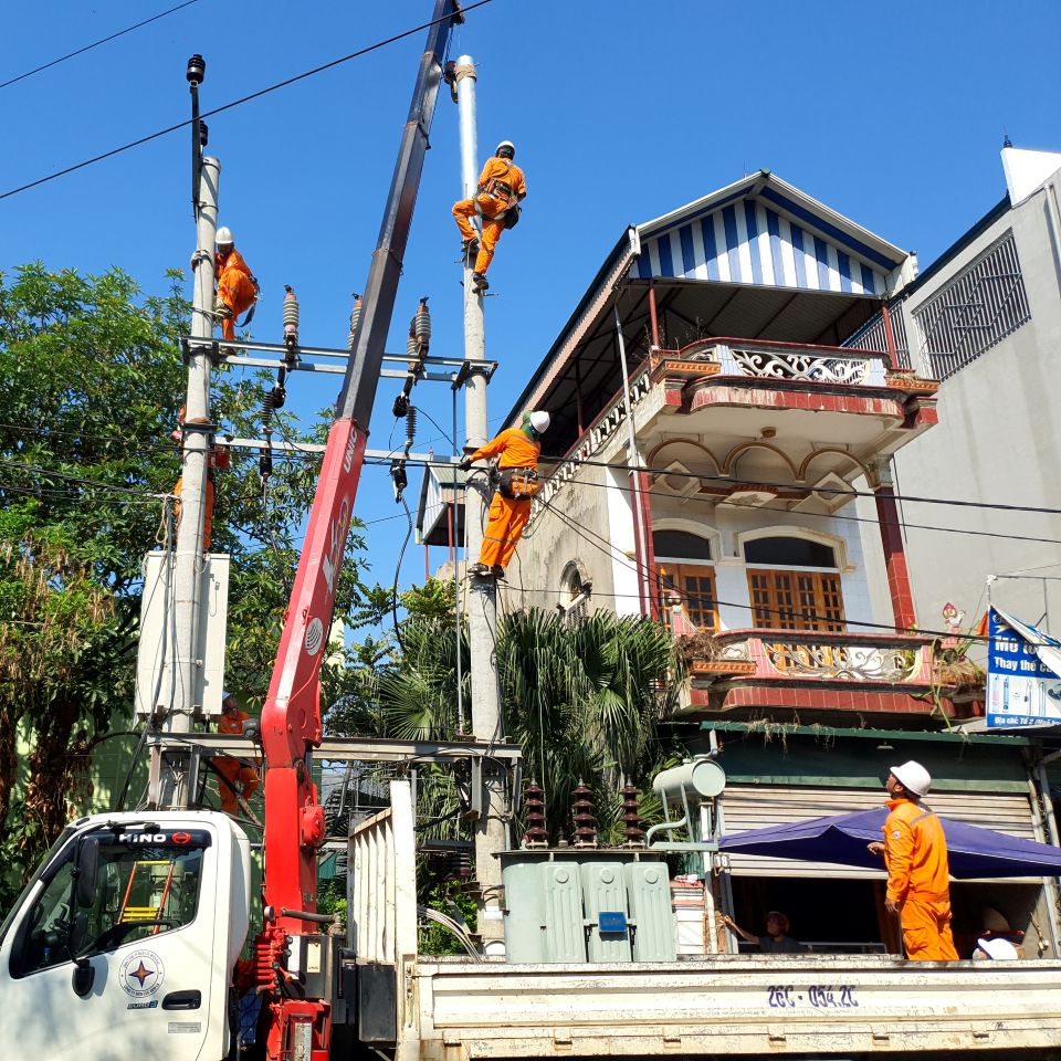 Tiết kiệm điện vì mục tiêu phát triển bền vững