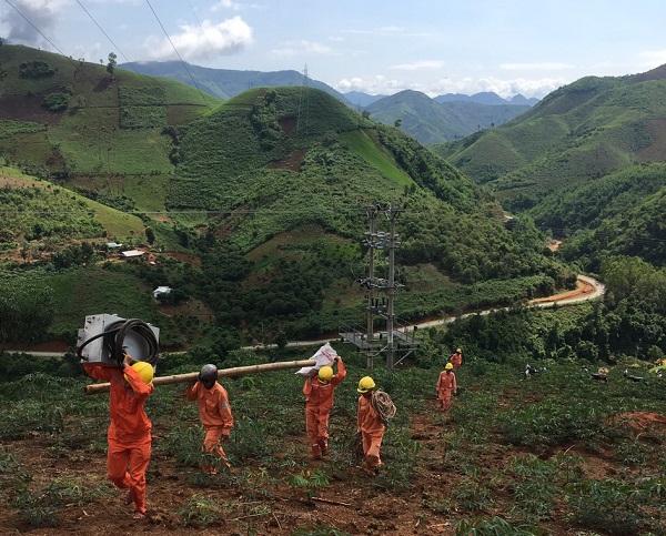 Điện lực Sông Mã: Tạo dựng niềm tin trong nhân dân