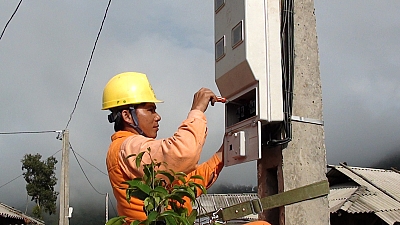 Ban hành đơn giá nhân công và nhượng bán dây dẫn sau công tơ lắp đặt cho khách hàng trong Công ty Điện lực Sơn La