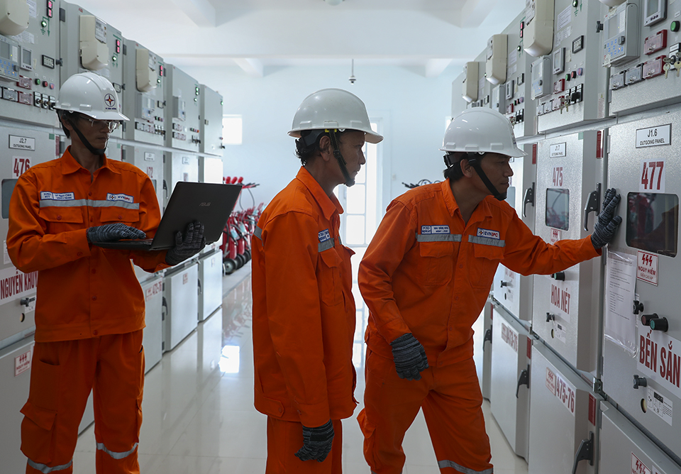 EVN phát động thi đua vận hành an toàn, ổn định, hiệu quả trong cung cấp điện năm 2025