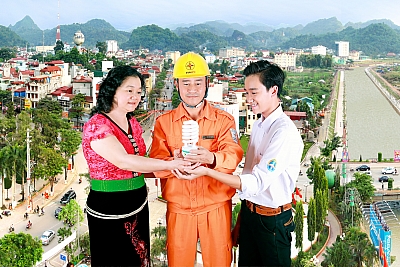 EVN NPC: Khai mạc Hội thi Gia đình - Điểm tựa thành công
