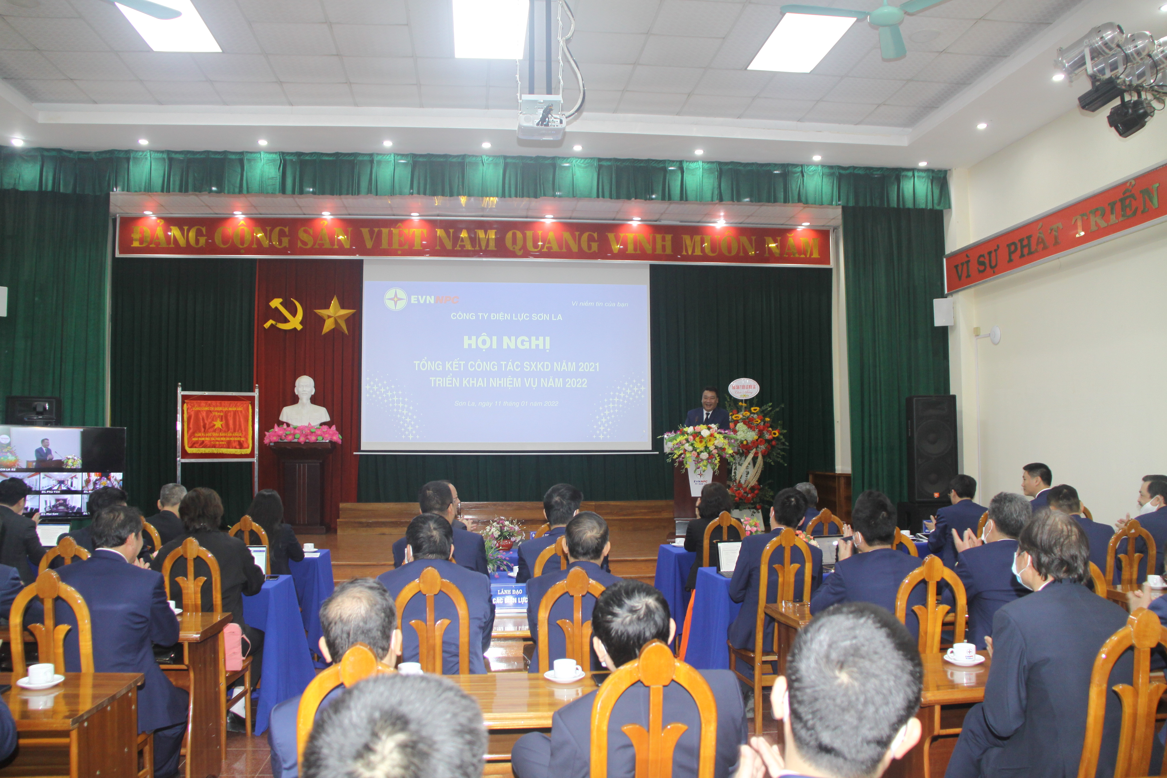 Sơn La đến hết năm 2021 có hơn 98% số hộ dân toàn tỉnh được sử dụng điện lưới Quốc Gia