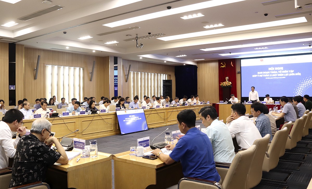 Dự thảo Luật Điện lực (sửa đổi) tiếp tục được lấy ý kiến rộng rãi trong nhân dân