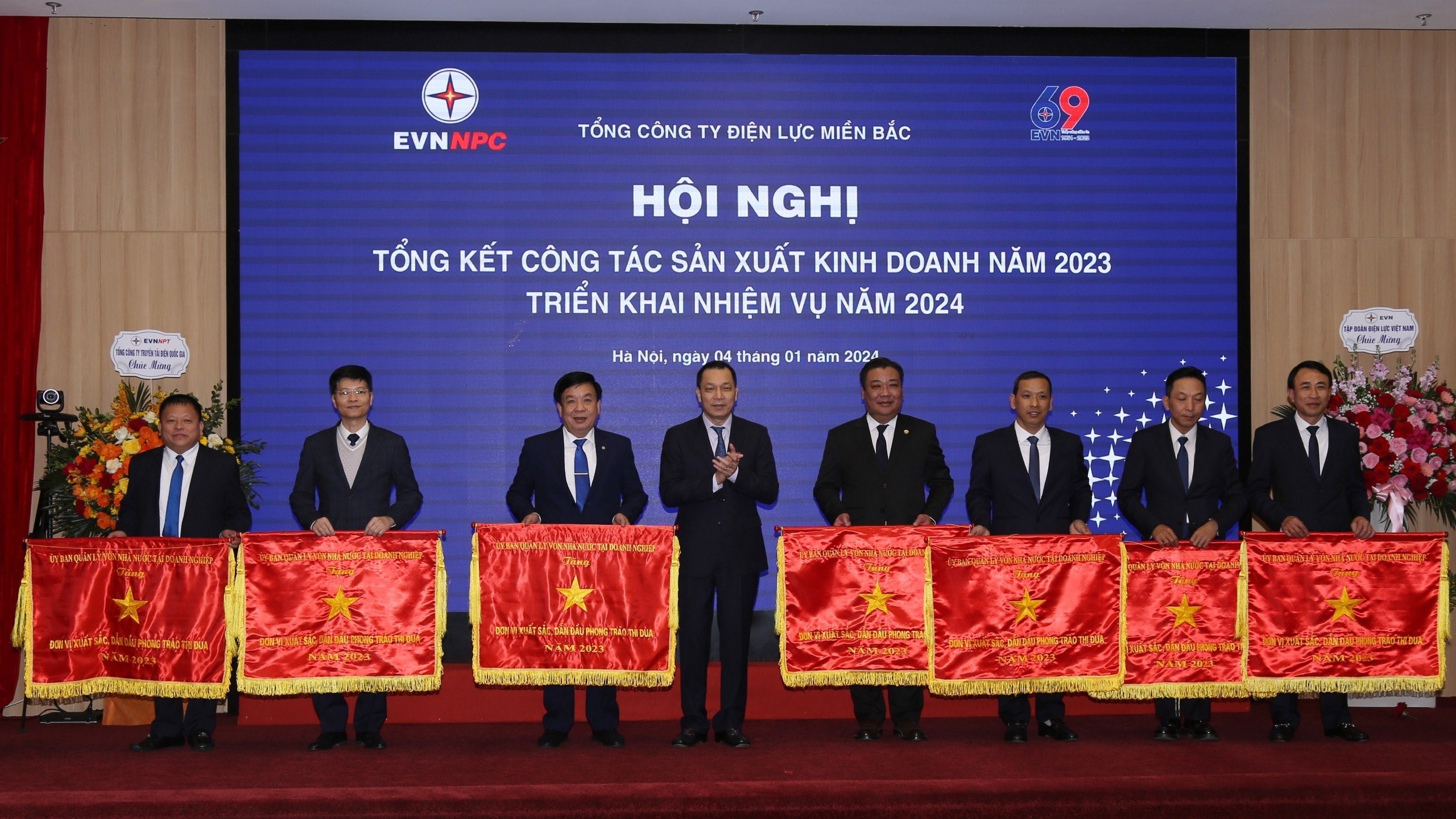 EVNNPC nỗ lực vượt khó hoàn thành nhiệm vụ năm 2023