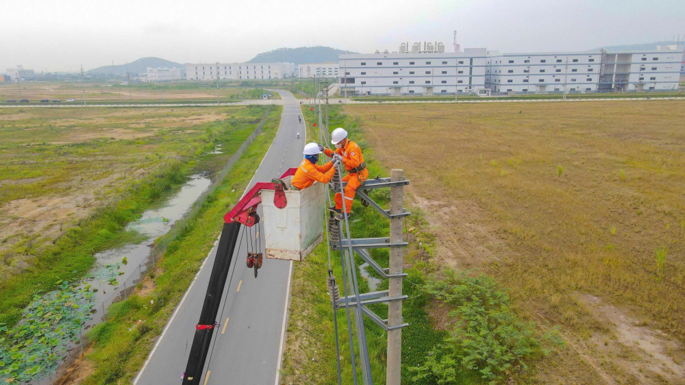 EVNNPC: tăng cường chỉ đạo, triển khai đồng bộ giải pháp đảm bảo cung ứng điện mùa nắng nóng 2026