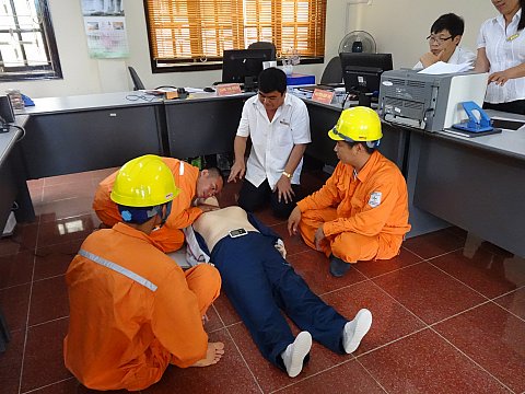 PC Sơn La trong công tác huấn luyện sơ cấp cứu tại chỗ cho đội ngũ ATVSV