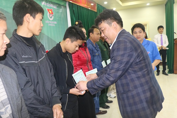Sơn La: 150 hộ gia đình được công nhận Gia đình tiết kiệm điện năm 2016