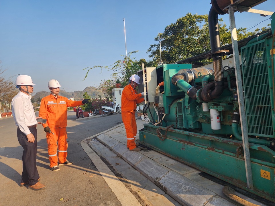Phóng sự truyền hình: Đảm bảo cung cấp điện an toàn ổn định Tết nguyên đán 2024