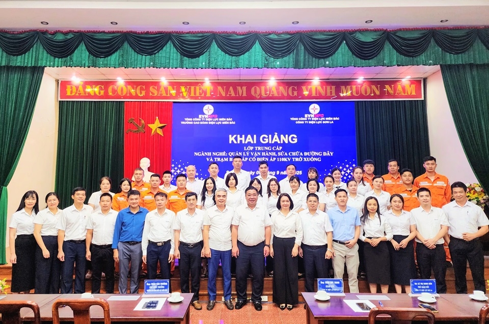 Khai giảng Lớp Trung cấp nghề điện tại Công ty Điện lực Sơn La