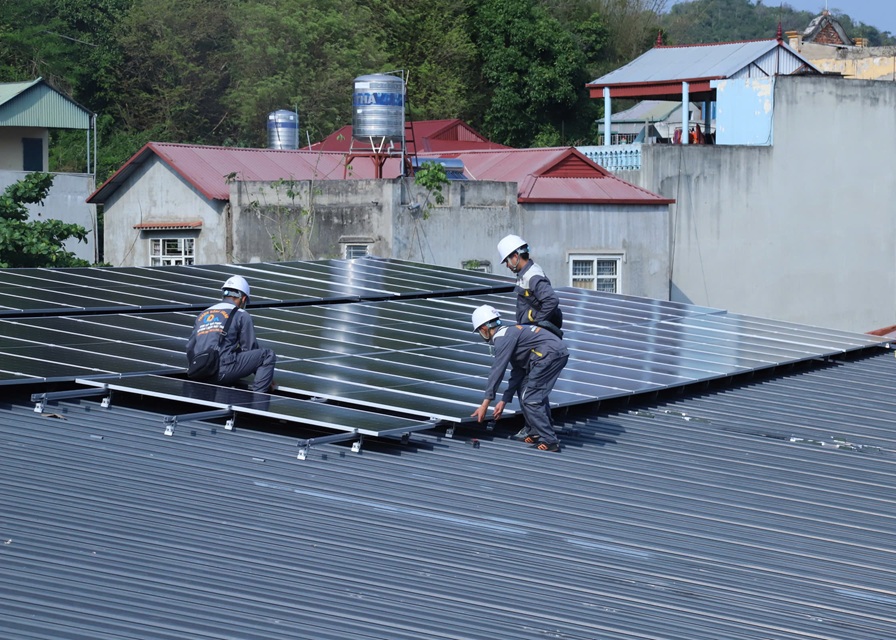Nhiều giải pháp sử dụng điện tiết kiệm, hiệu quả mùa nắng nóng