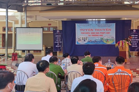 Tuyên truyền pháp luật cho gần 600 học sinh tại xã Chiềng Ngàm

