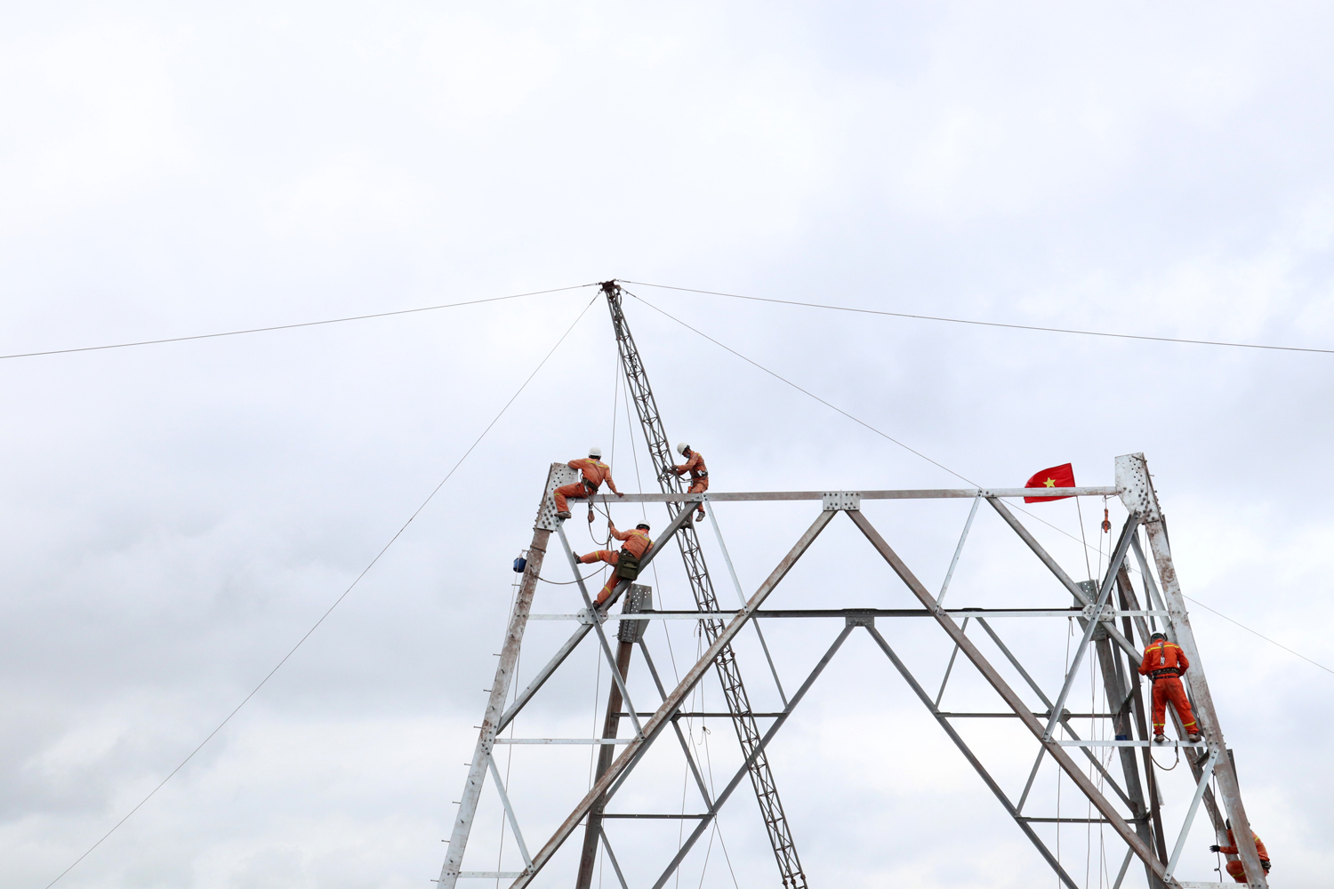 Công điện của Thủ tướng Chính phủ về huy động nguồn lực địa phương hỗ trợ thi công Dự án đường dây 500kV mạch 3