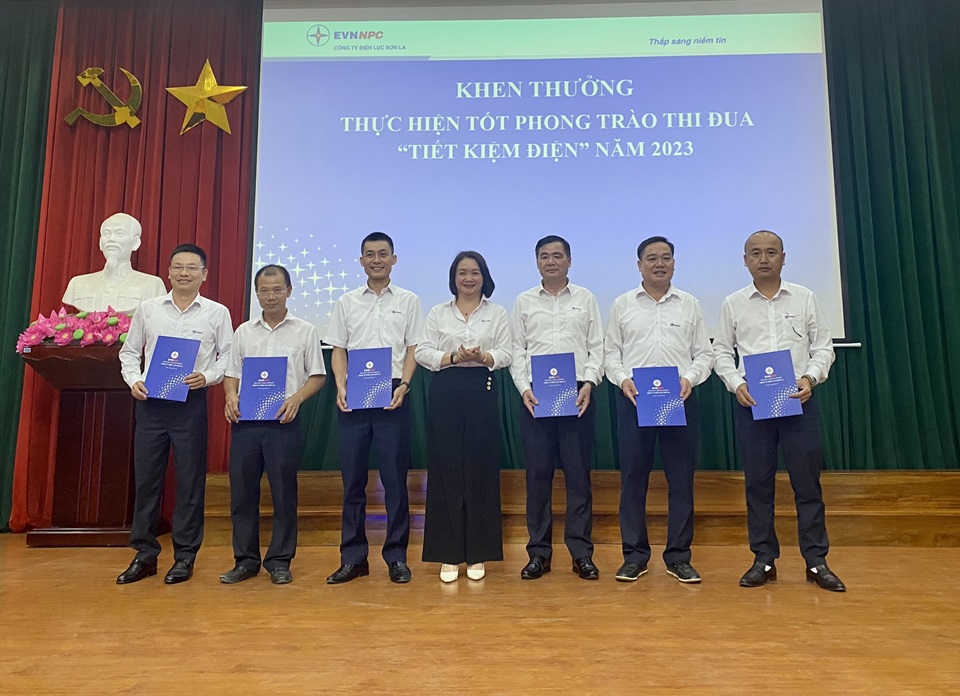 Tổng kết và trao giải thực hiện tốt phong trào thi đua “Tiết kiệm điện” năm 2023
