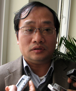 '1kWh điện dưới 1.100 đồng, còn cốc nước chè 2.000 đồng'