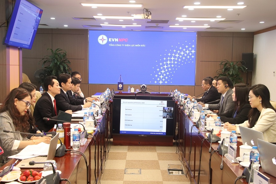 Fitch Ratings phỏng vấn đánh giá tín nhiệm quốc tế năm 2022 đối với EVNNPC