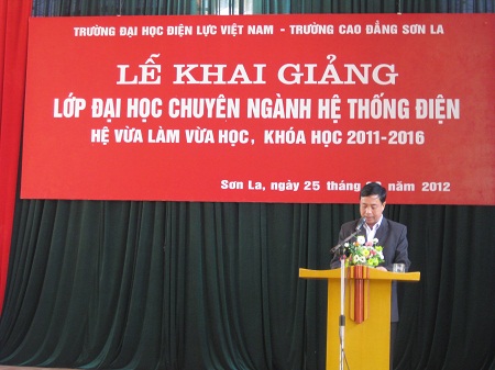 Khai giảng lớp Đại học tại chức chuyên ngành hệ thống điện tại Sơn La 