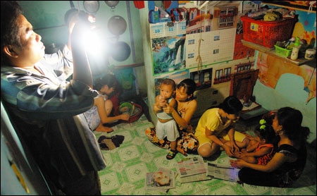Sơn La: Có hơn 66 ngàn khách hàng đăng ký áp dụng giá bán điện cho hộ nghèo, hộ thu nhập thấp