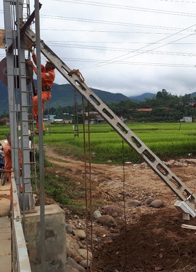 Thực hiện tốt phương châm “4 tại chỗ” trong công tác khắc phục bão lũ trên địa bàn huyện Phù Yên.