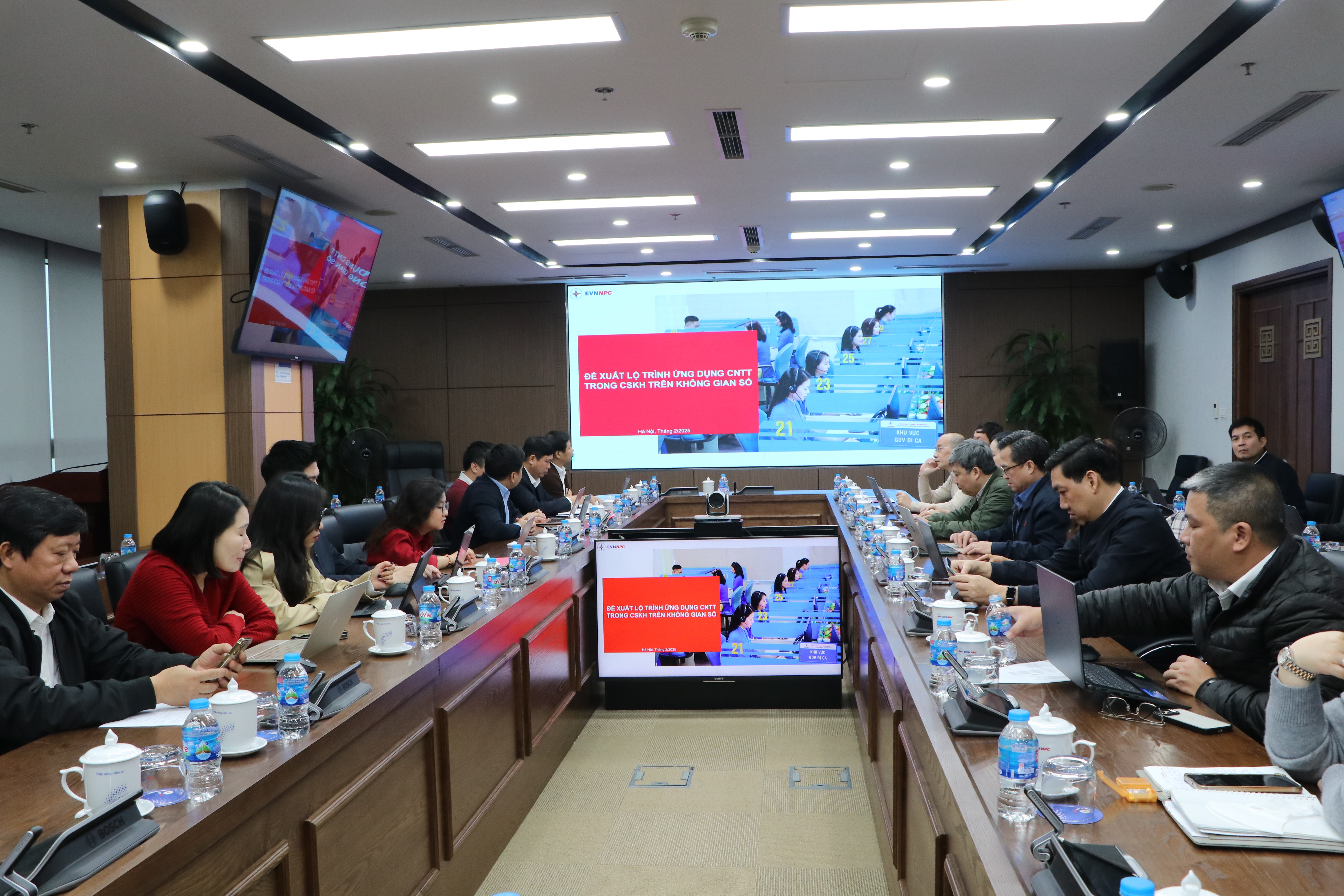 Tiếp tục đổi mới các ứng dụng Chăm sóc khách hàng Điện lực miền Bắc