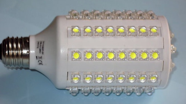 Nhật Bản: Đèn LED đang thay thế đèn truyền thống