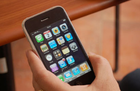 Các hãng di động vào cuộc đua iPhone