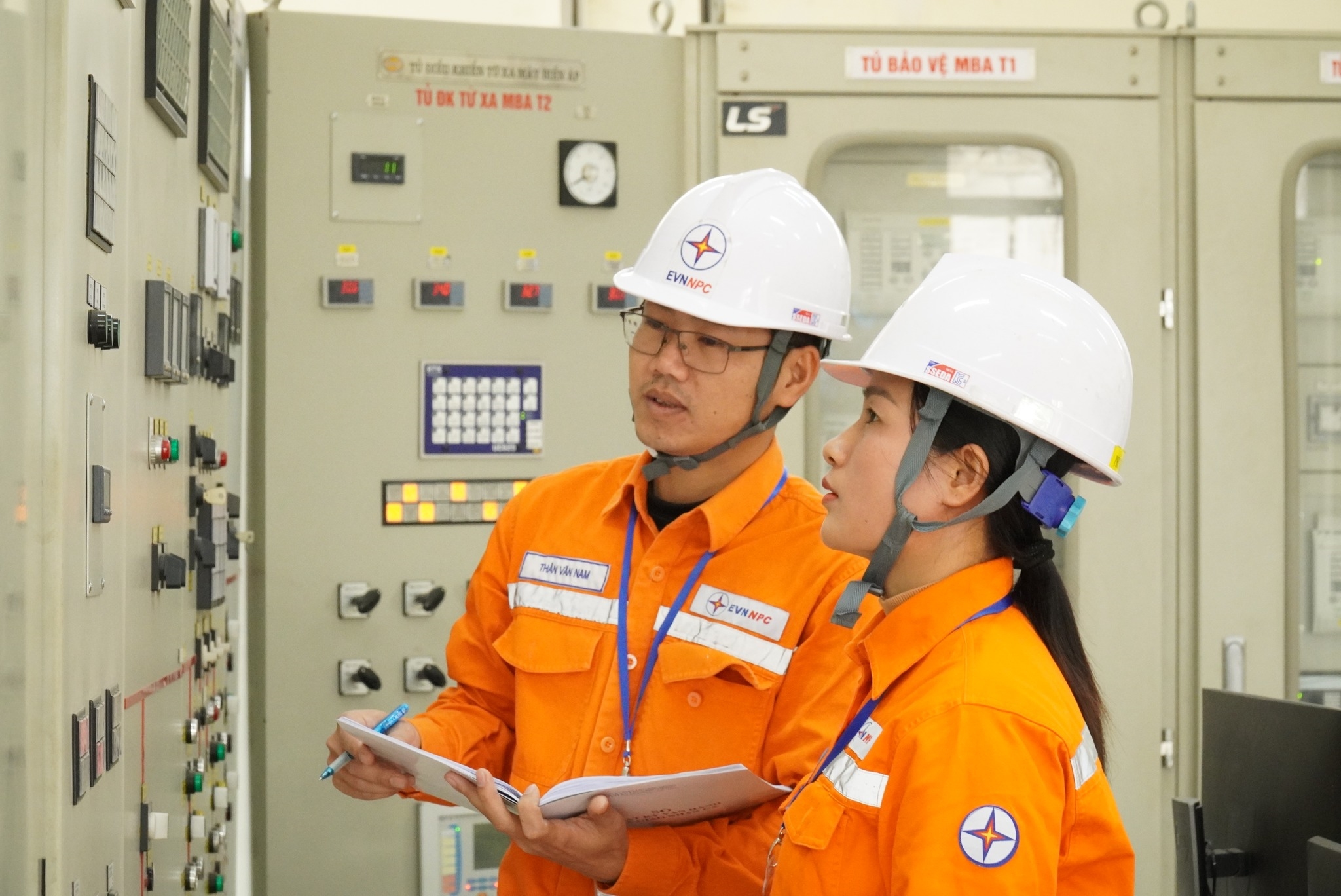 Mức giá bán lẻ điện bình quân tối đa là 2.444,09 đồng/kWh