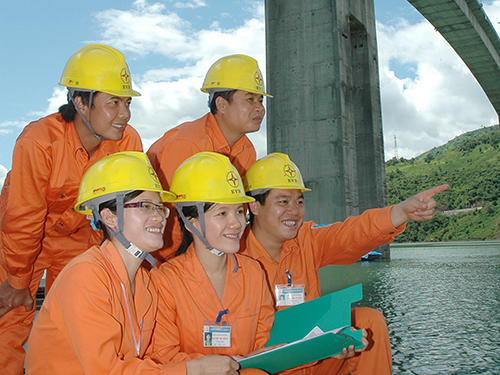 EVN NPC phát động thi đua thực thi Văn hóa doanh nghiệp năm 2015