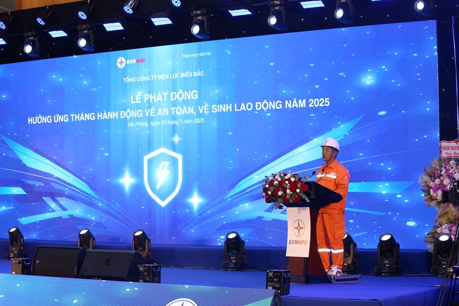 EVNNPC: Phát động tháng hành động về an toàn vệ sinh lao động năm 2025