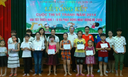 Công đoàn cơ sở các đơn vị tổ chức Tết thiếu nhi 1.6