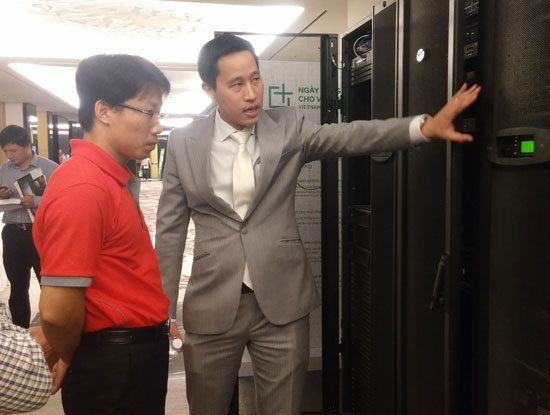 Schneider Electric giới thiệu giải pháp 'xanh hóa' các trung tâm dữ liệu