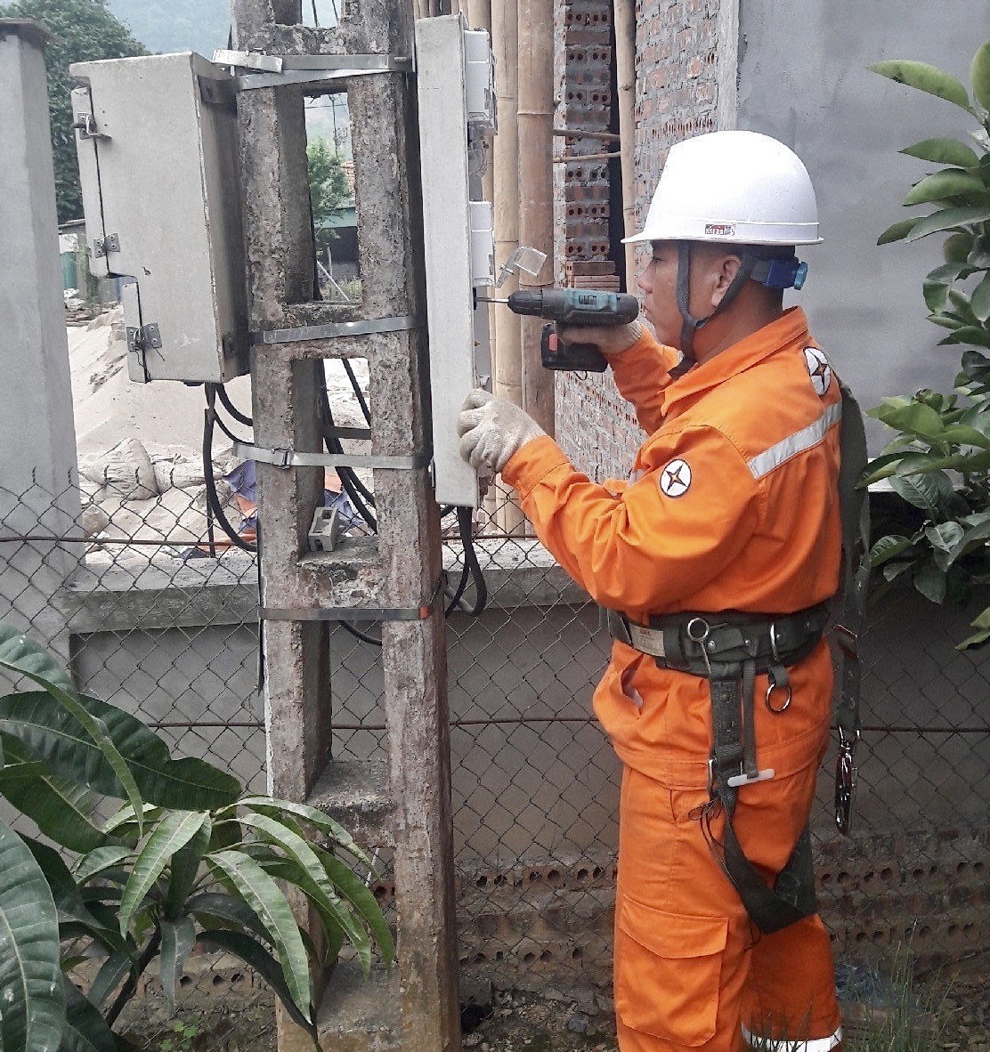 PC Sơn La: Thực hiện thay đổi lịch ghi chỉ số công tơ về những ngày cuối tháng